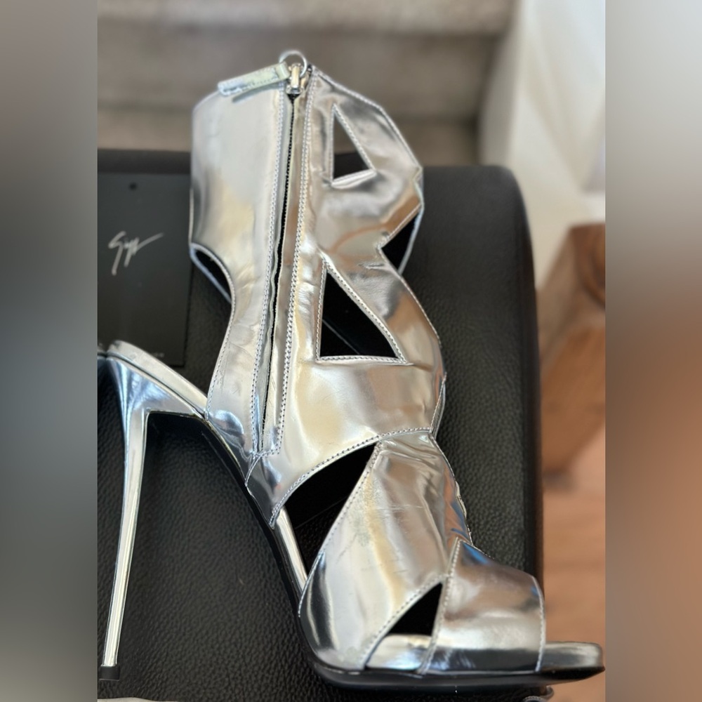 NEW Womens Silver Giuseppe Zanotti Spike Heel - Picture 11 of 14